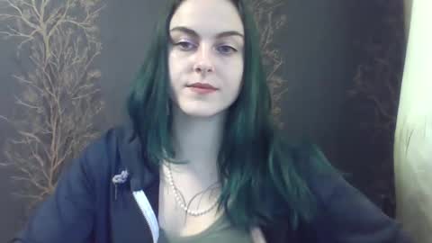 Snapshot of flower_bluee chatting on February 2025 12:06:02 PM Ambika 3 online show from February 2025 12:06:02 PM