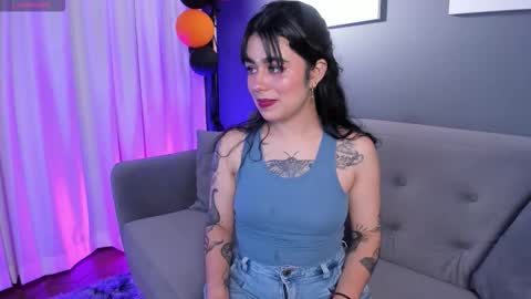 Snapshot of flower_smith_ chatting on October 2025 11:47:02 AM Its a pleasure to meet you. Im Flower. Help me reach 1k. Follow me. online show from October 2025 11:47:02 AM