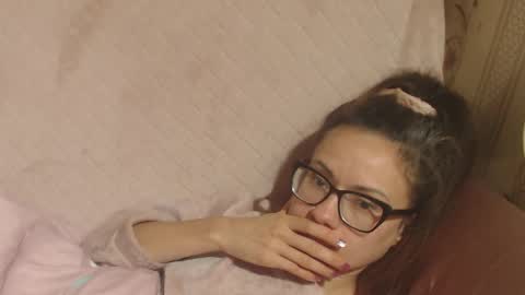 Snapshot of flowercandydoll chatting on November 2025 12:13:01 PM say meow and send tip online show from November 2025 12:13:01 PM