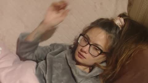 Snapshot of flowercandydoll chatting on November 2025 08:25:02 PM say meow and send tip online show from November 2025 08:25:02 PM