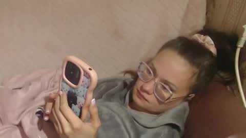 say meow and send tip  online show from April 2026 06:57:02 PM