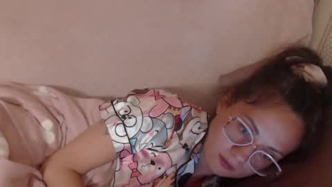 say meow and send tip  online show from May 2026 07:08:01 PM