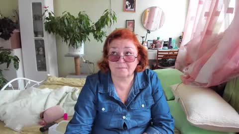 Flowerlower online show from October 2025 07:19:01 AM