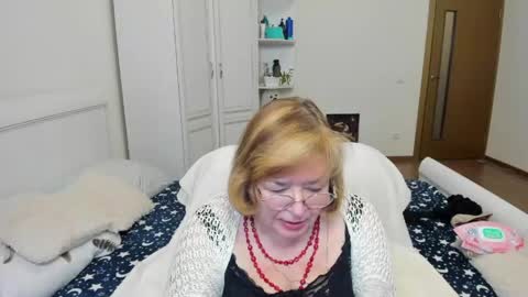 Flowerlower online show from May 2026 06:25:01 PM