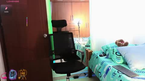 flowers109 online show from May 2026 09:53:01 PM