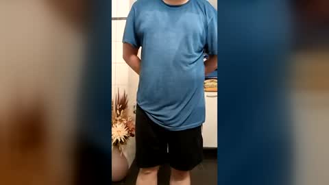 Snapshot of fluffybutt_ chatting on July 2026 05:04:01 PM fluffybutt_ online show from July 2026 05:04:01 PM