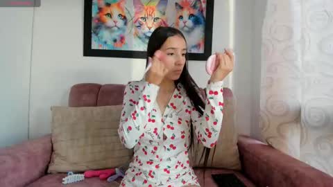 Flufi 740 online show from October 2025 11:07:01 AM