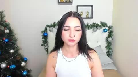 Snapshot of flufyfoxx chatting on January 2025 11:38:02 PM Lina online show from January 2025 11:38:02 PM