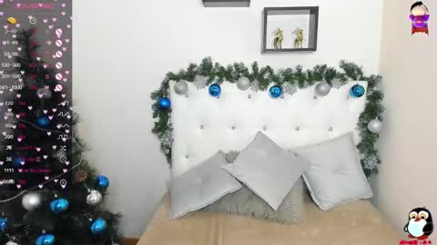 Snapshot of flufyfoxx chatting on January 2025 11:37:02 PM Lina online show from January 2025 11:37:02 PM