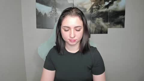 Lina online show from May 2026 12:37:01 AM