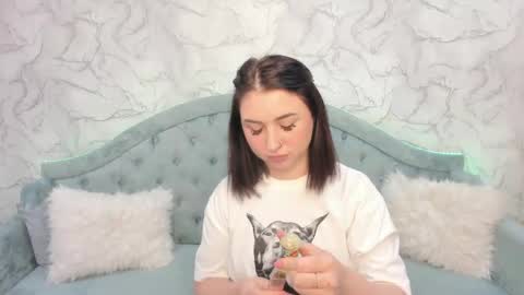 Lina online show from May 2026 11:53:01 PM
