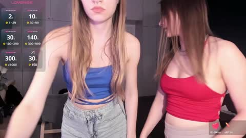 Snapshot of flurry_cute chatting on December 2024 04:49:01 PM Flurry and Chloe online show from December 2024 04:49:01 PM