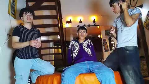 Snapshot of flyckers chatting on November 2025 08:22:02 PM flyckers online show from November 2025 08:22:02 PM