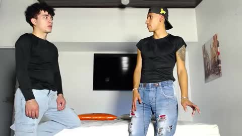 Snapshot of flyckers chatting on November 2025 09:46:02 PM flyckers online show from November 2025 09:46:02 PM