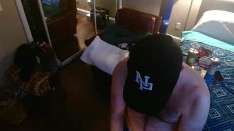 Pigs fly online show from February 2026 10:11:01 AM