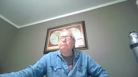 Snapshot of fmfsocal123 chatting on December 2024 11:04:01 PM fmfsocal123 online show from December 2024 11:04:01 PM