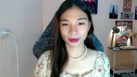 Snapshot of foeheart chatting on November 2025 02:00:01 AM Foe online show from November 2025 02:00:01 AM