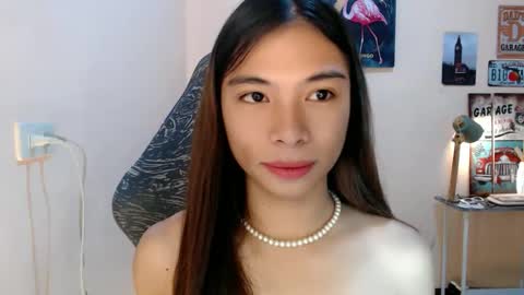 Snapshot of foeheart chatting on November 2025 05:00:01 PM Foe online show from November 2025 05:00:01 PM