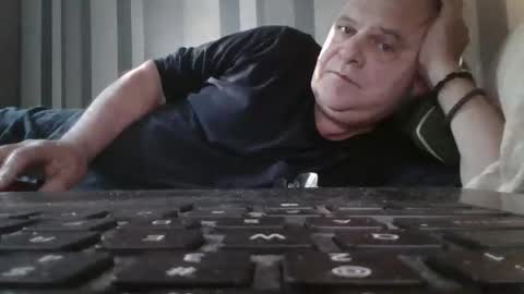 Snapshot of fofodi chatting on November 2025 11:21:01 AM fofodi online show from November 2025 11:21:01 AM