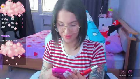 folinskaayaa online show from May 2026 05:12:01 AM
