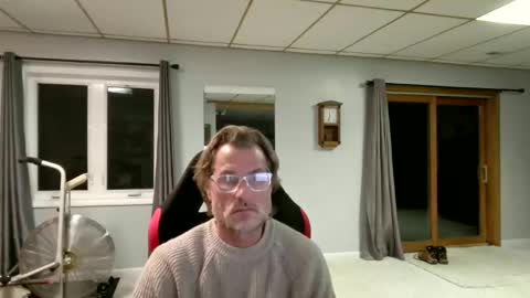 Snapshot of foodforcatfists chatting on February 2026 05:35:01 AM foodforcatfists online show from February 2026 05:35:01 AM