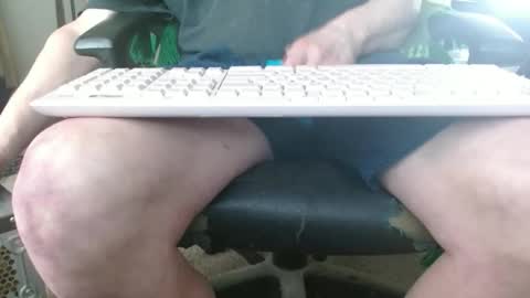 Fooman1007 online show from April 2026 06:41:01 PM