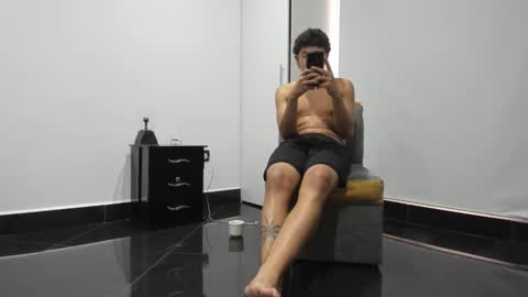 Snapshot of foot_master777 chatting on February 2025 09:48:01 PM foot_master777 online show from February 2025 09:48:01 PM