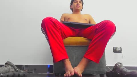 Snapshot of foot_master777 chatting on March 2025 12:50:02 AM foot_master777 online show from March 2025 12:50:02 AM