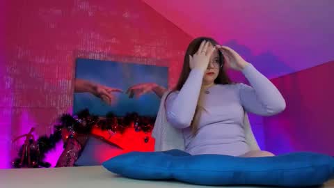 Molly online show from December 2025 02:57:02 PM