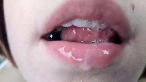 Laura online show from September 2025 09:10:02 AM