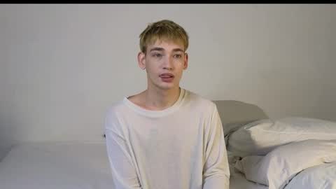 forever_eren online show from February 2026 11:30:02 PM