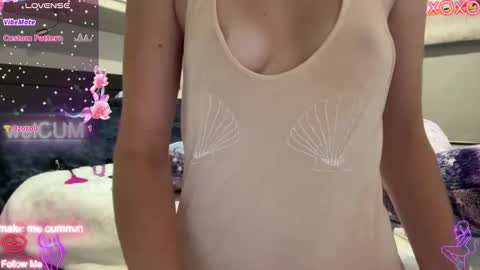 Snapshot of foreverkinkyy chatting on November 2025 07:01:02 PM Elaine online show from November 2025 07:01:02 PM