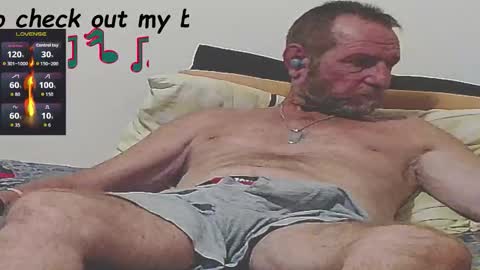 Snapshot of forexxxx_man chatting on October 2025 01:48:02 AM doc online show from October 2025 01:48:02 AM