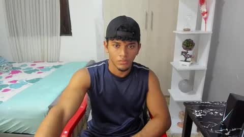 Fox online show from November 2025 07:15:01 PM