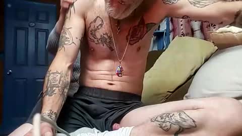 Snapshot of foxbodydave chatting on December 2025 11:28:01 AM foxbodydave online show from December 2025 11:28:01 AM