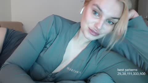 Snapshot of foxfrromearth chatting on September 2025 10:50:01 AM i am your baby Alien online show from September 2025 10:50:01 AM