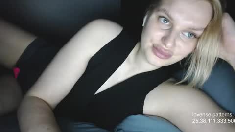 Snapshot of foxfrromearth chatting on November 2025 09:03:01 PM i am your baby Alien online show from November 2025 09:03:01 PM