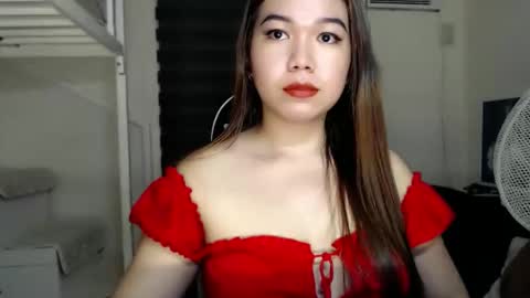 Snapshot of foxieeealona chatting on November 2025 08:10:01 PM Alicia Baby online show from November 2025 08:10:01 PM