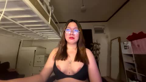 Alicia Baby online show from May 2026 07:33:01 PM