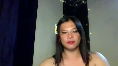 Snapshot of foxli_xx chatting on November 2025 12:04:01 PM KITTY online show from November 2025 12:04:01 PM