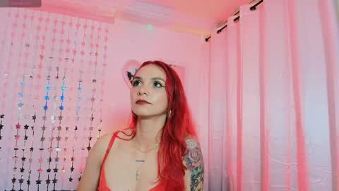 Snapshot of foxmegann chatting on February 2025 09:53:02 PM MeganFoxxy online show from February 2025 09:53:02 PM