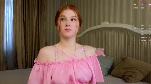 Snapshot of foxxx_tail chatting on October 2025 11:53:01 AM Petra online show from October 2025 11:53:01 AM