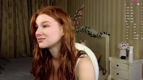 Snapshot of foxxx_tail chatting on December 2025 02:48:01 PM Petra online show from December 2025 02:48:01 PM