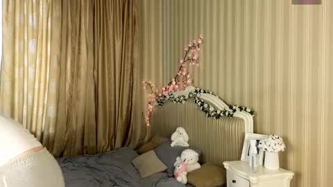 Snapshot of foxxx_tail chatting on January 2026 09:25:01 AM Petra online show from January 2026 09:25:01 AM