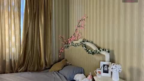 Snapshot of foxxx_tail chatting on March 2026 01:03:02 PM Petra online show from March 2026 01:03:02 PM