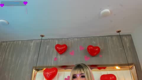 Foxxy  online show from February 2026 06:59:02 PM