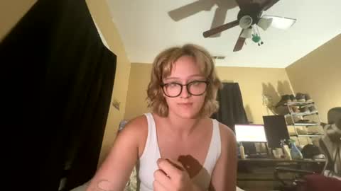 foxxy_roxie online show from August 2026 09:04:01 AM