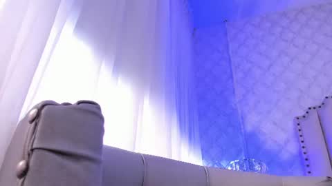 Foxy online show from June 2026 07:35:02 PM