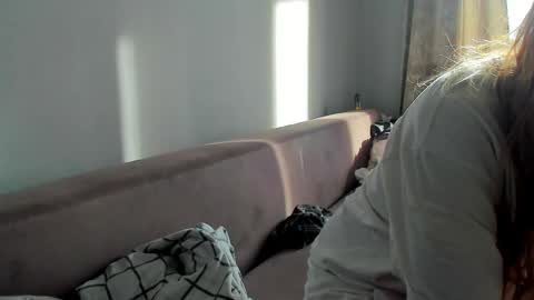 Foxy online show from April 2026 12:30:02 AM