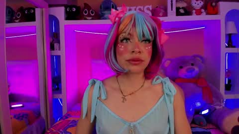 Miss Evans online show from May 2026 11:04:02 AM